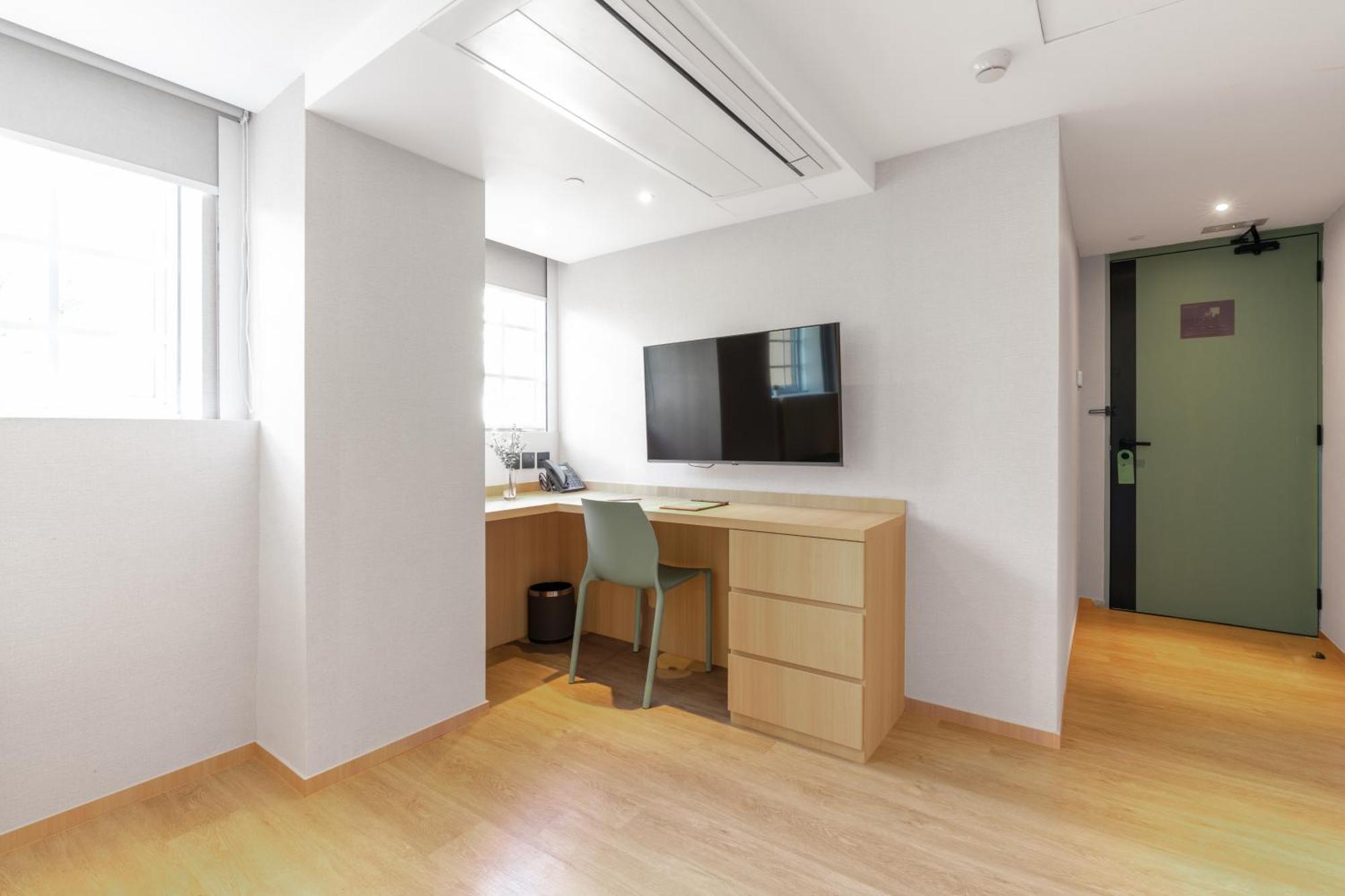 Urbanwood Hung Hom Hotel Hong Kong Exterior photo